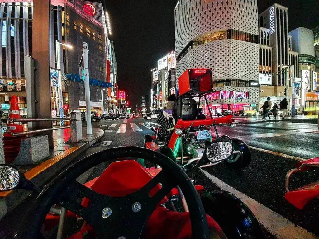 Mario kart dans les rues de Tokyo