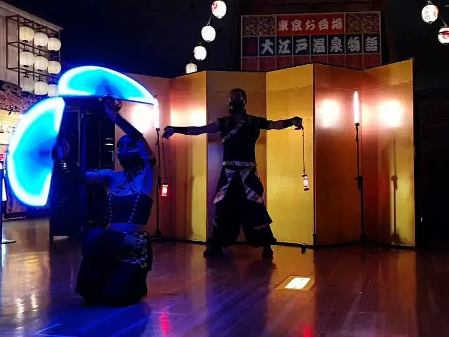 Show ninja dans le Oedo Onsen Monogatari